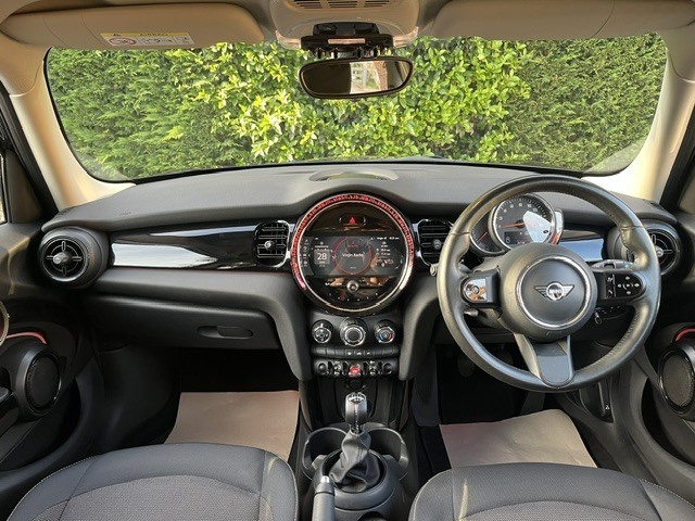 Mini Hatch Classic Black #6