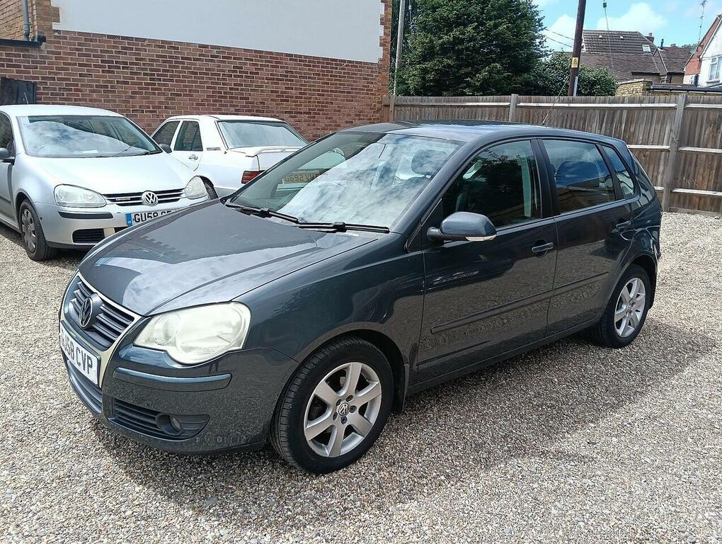 Volkswagen Polo 1.2 Match 70 Silver #7