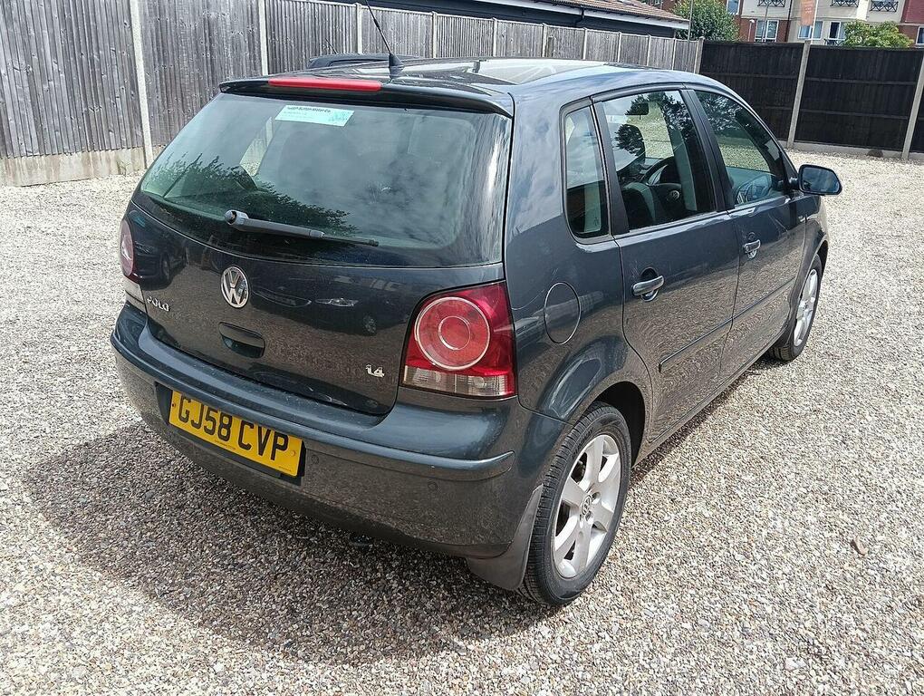 Volkswagen Polo 1.2 Match 70 Silver #5