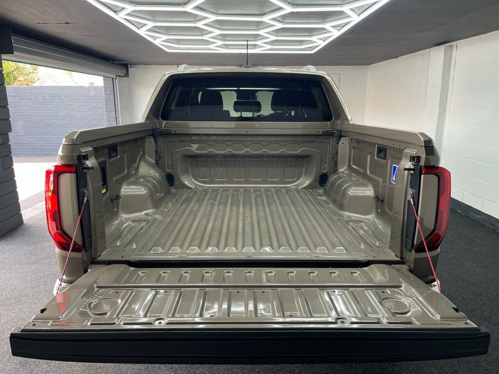 Volkswagen Amarok 3L Aventura Beige #5