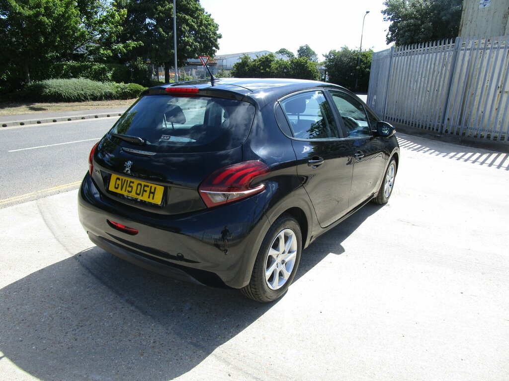 Peugeot 208 1.2 Puretech Active Hatchback Eu Black #4