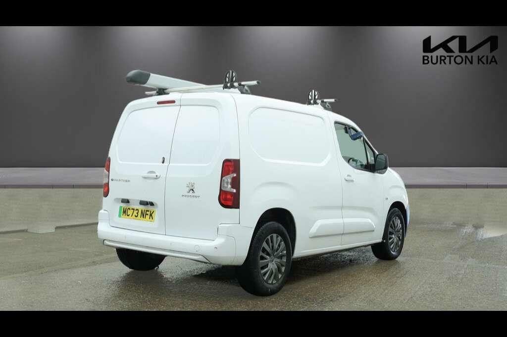 Peugeot E-Partner 800 50Kwh Asphalt Premium Standard Panel Van White #4
