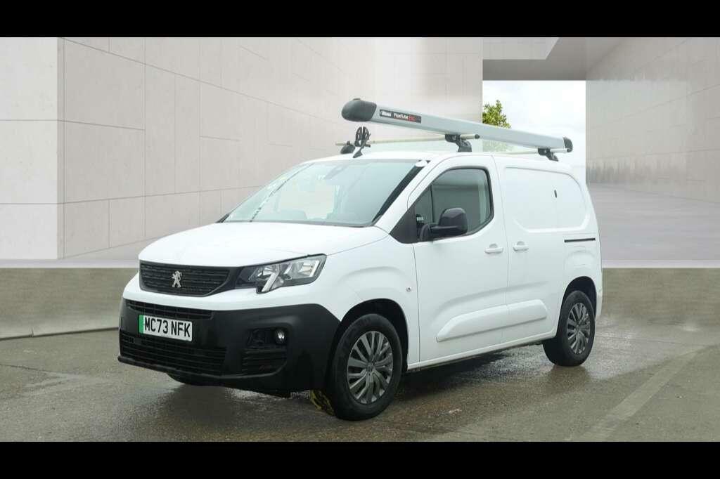 Peugeot E-Partner 800 100Kw 50Kwh Professional Premium Van Black #8