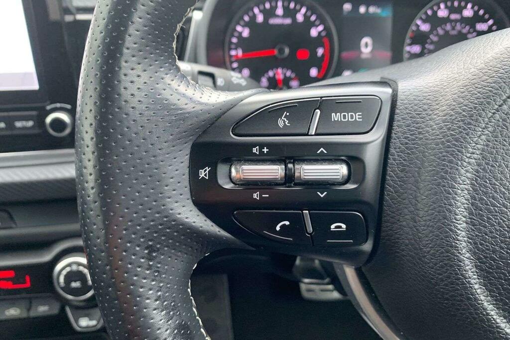 Kia RIO 1.0T Gdi 48V 118 Gt-line S White #16