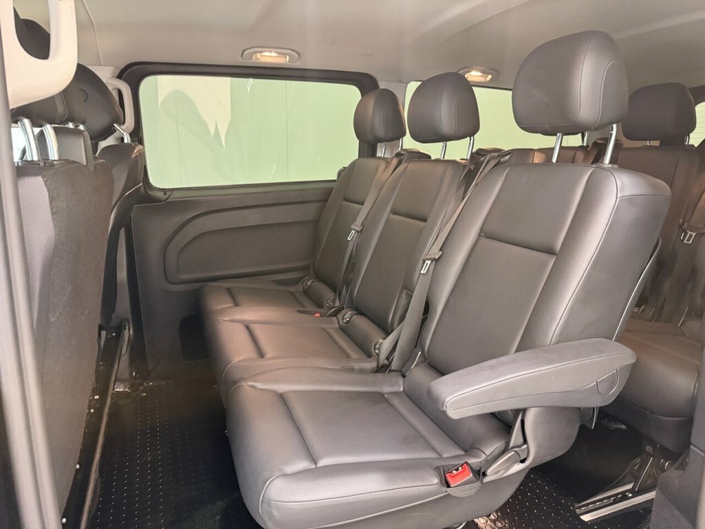 Mercedes-Benz Vito Vito 114 Progressive Cdi Black #20