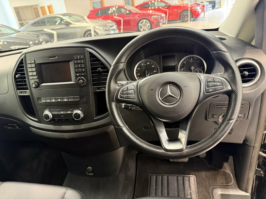 Mercedes-Benz Vito 2L Select Black #3