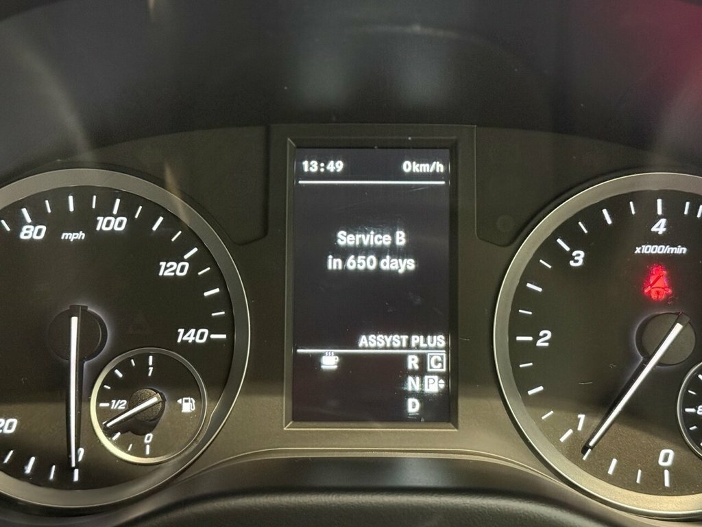 Mercedes-Benz Vito Vito 114 Progressive Cdi Black #31