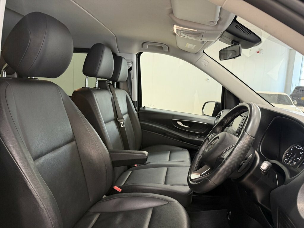 Mercedes-Benz Vito Vito 114 Progressive Cdi Black #14