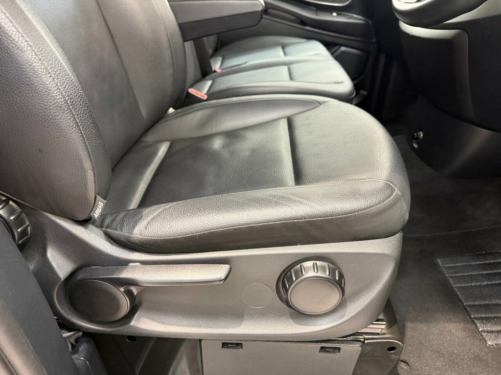 Mercedes-Benz Vito Vito 114 Progressive Cdi Black #25