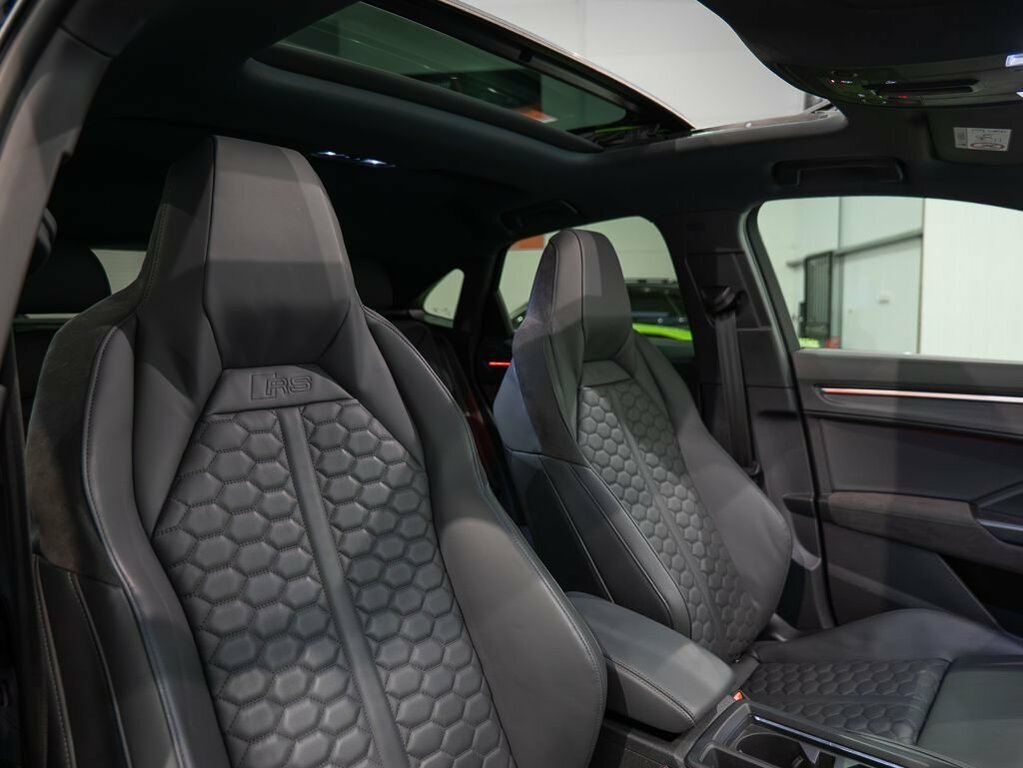 Audi RS Q3 2.5L Audi Sport Edition Black #2