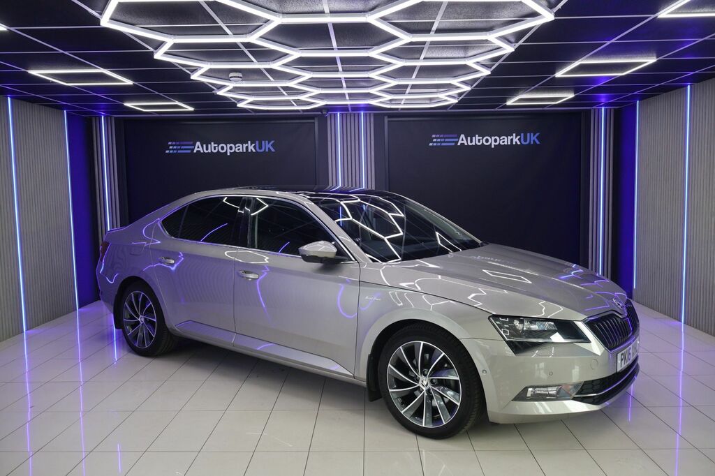 Skoda Superb 2016 2.0 Tsi Laurin Klement Hatchback Beige