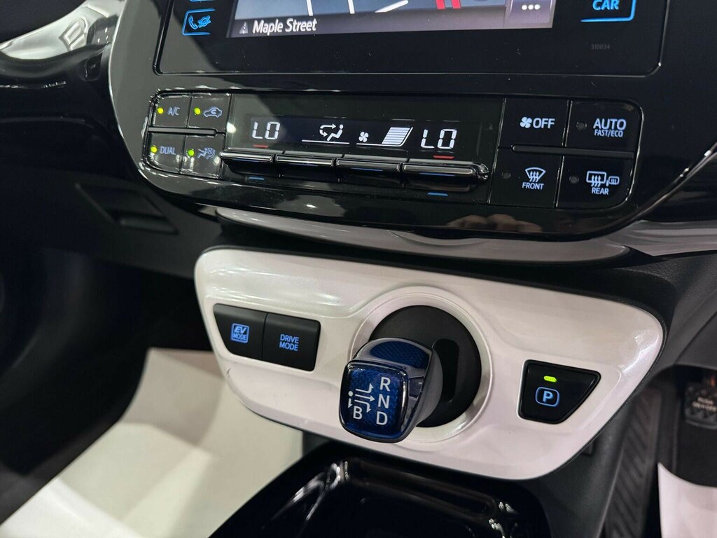 Toyota Prius+ 1.8 Vvti Icon Cvt Black #26