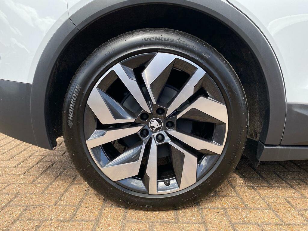 Skoda Elroq 82Kwh 85 Sportline White #6