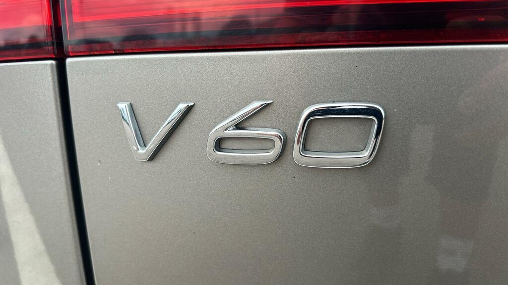 Volvo V60 2.0 D3 Momentum Plus Euro 6 Ss #38