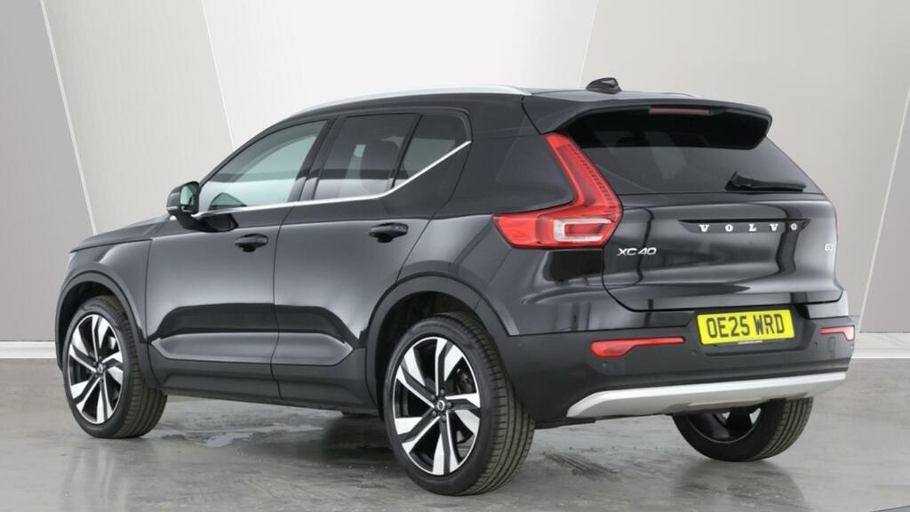 Volvo XC40 2.0 B3 Mhev Ultra Bright Suv Hybrid Dct Black #4