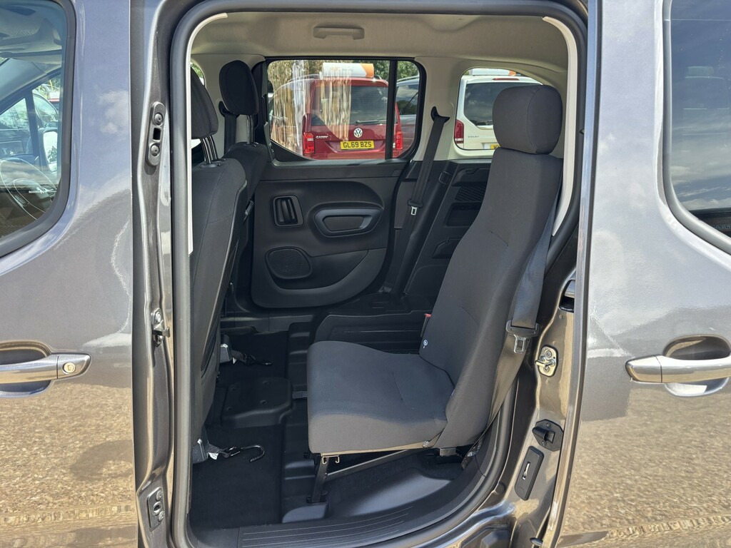 Peugeot Rifter Allure Blue #9
