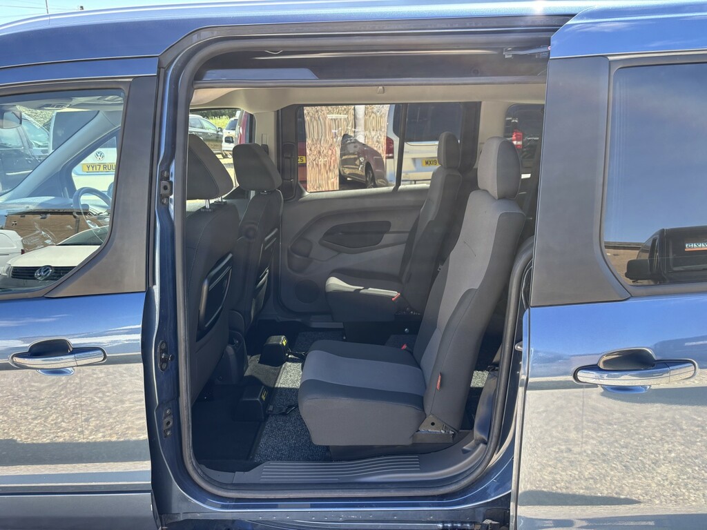 Ford Grand Tourneo Connect 1.5 Ecoblue 120 Titanium Powershift Silver #10