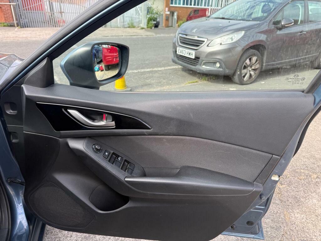 Mazda 3 16 Mazda Mazda3 2.0 Skyactiv-g Sport Nav Euro 5 S Blue #17