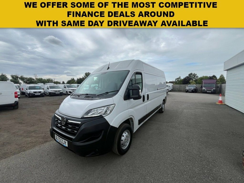 Vauxhall Movano 2L Prime White