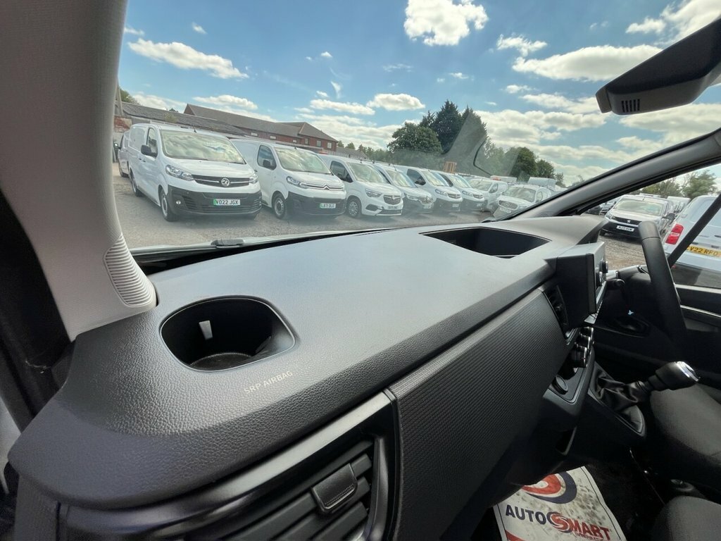 Nissan Primastar 30 L2 2.0 Dci 130Ps H1 White #16