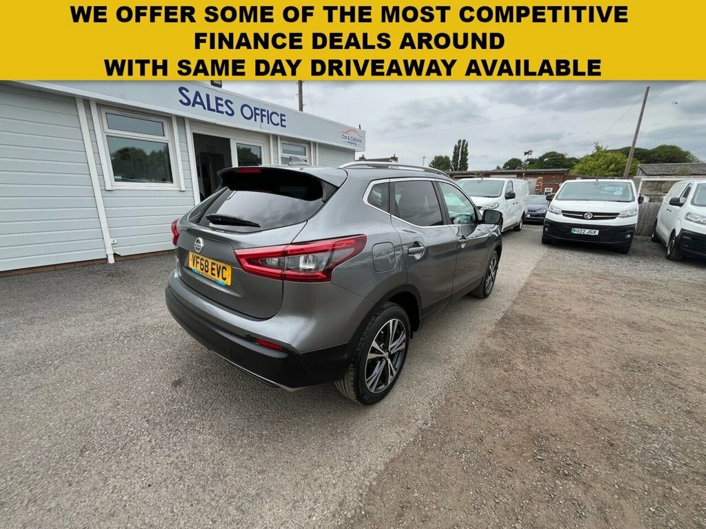 Nissan Qashqai 1.3L N-connecta Grey