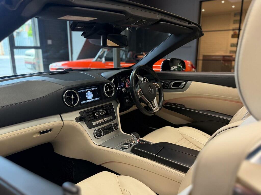 Mercedes-Benz SL Class 3.5L Amg Sport White #23