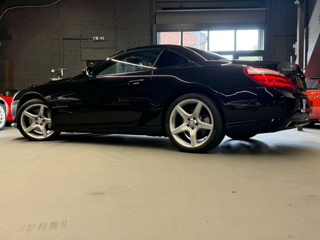 Mercedes-Benz SL Class 3.5L Amg Sport White #39