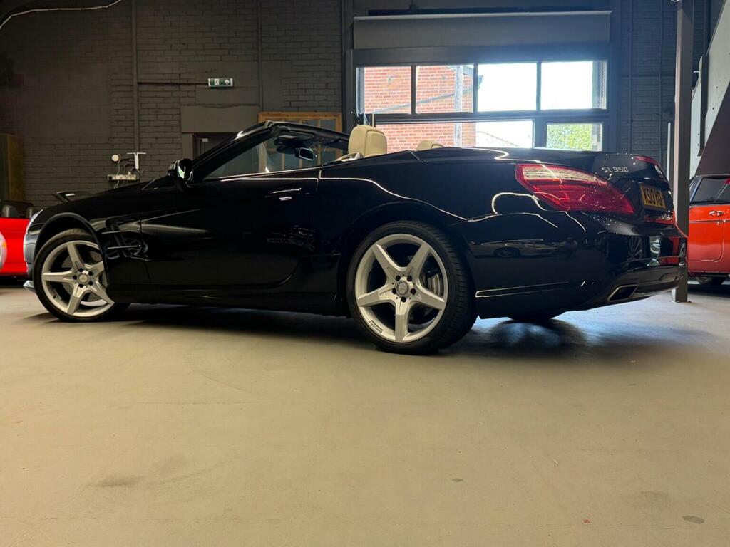 Mercedes-Benz SL Class 3.5L Amg Sport White #31