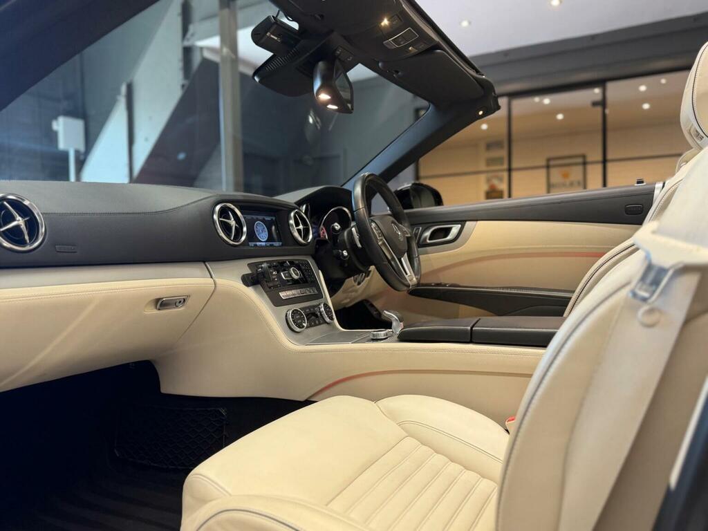 Mercedes-Benz SL Class 3.5L Amg Sport White #7