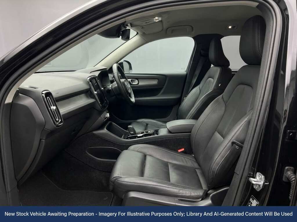 Volvo XC40 1.5H T5 Twin Engine Recharge 10.7Kwh Inscription P Black