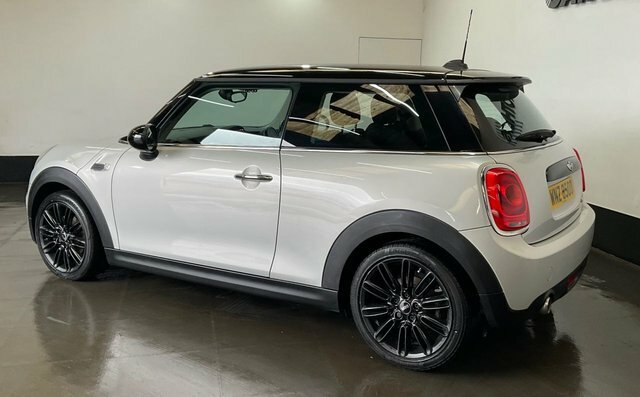 Mini Hatch 1.5 Cooper D Hatchback Euro 6 S Silver #3