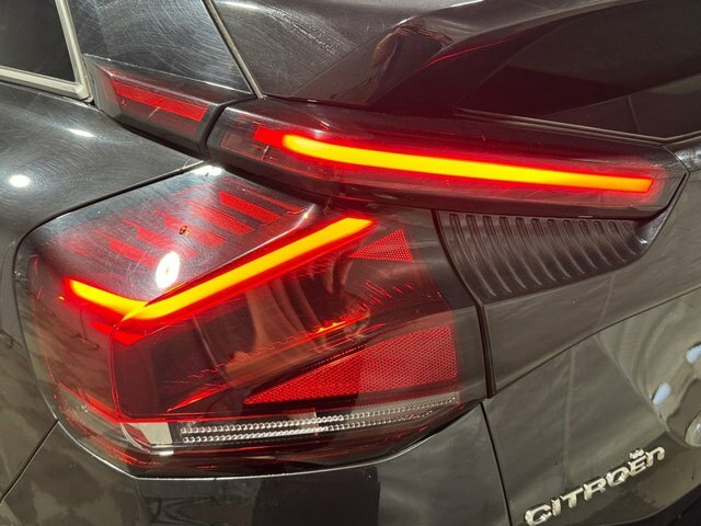 Citroen C4 Puretech Shine Hatchback Black #6
