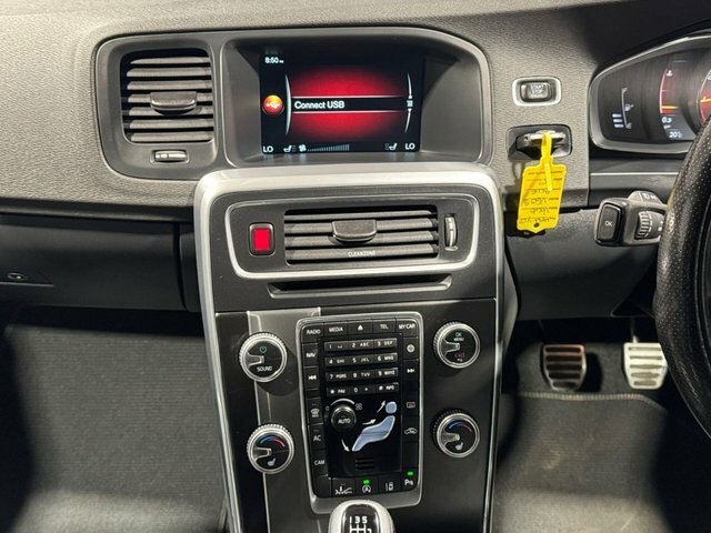 Volvo S60 D3 150 Business Edition Geartronic White #14