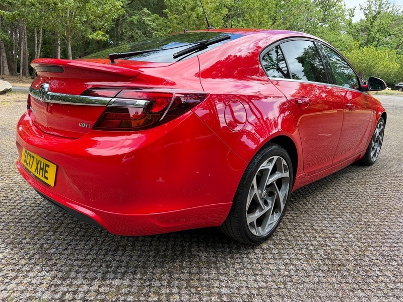 Vauxhall Insignia 1.6 Turbo D Ecotec 136 Sri Nav Black #8