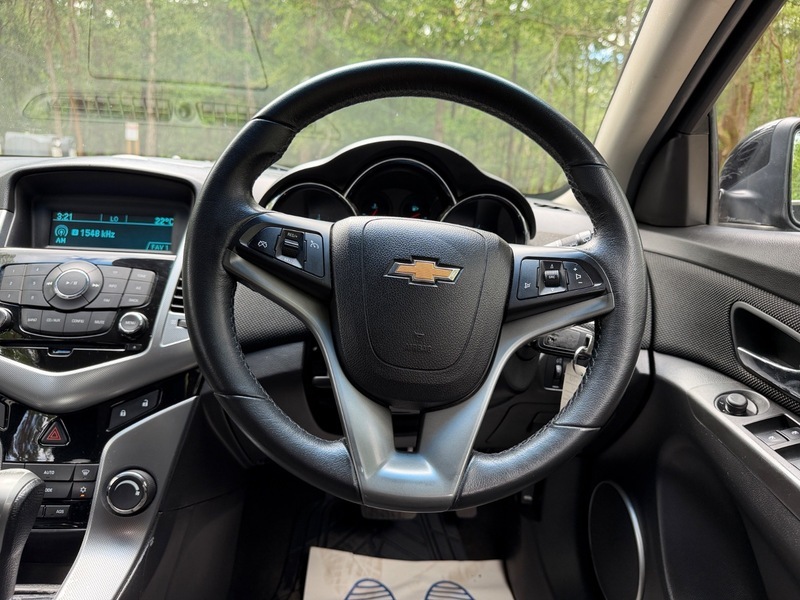 Chevrolet Cruze Hatchback 1.8 Ltz Euro 5 201212 Blue #27