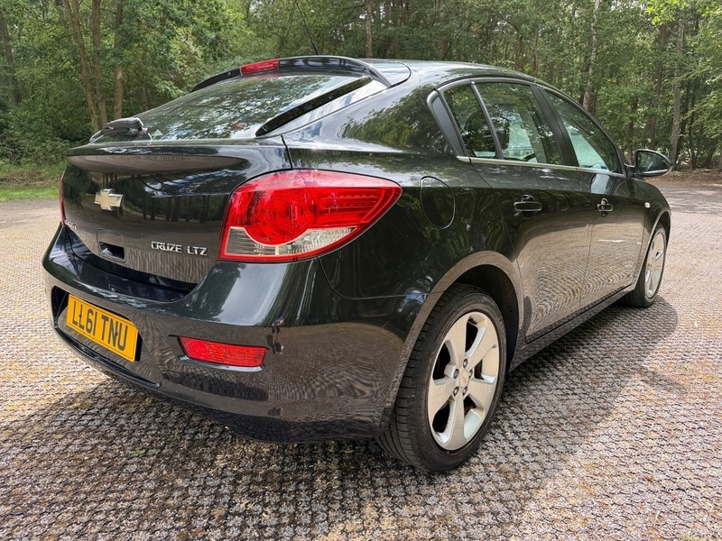Chevrolet Cruze Hatchback 1.8 Ltz Euro 5 201212 Blue #8