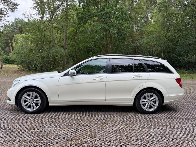 Mercedes-Benz C Class C220 Cdi Executive Se White #6