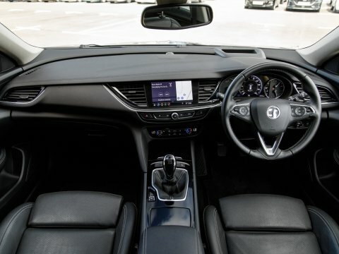 Vauxhall Insignia Saloon Grey #3