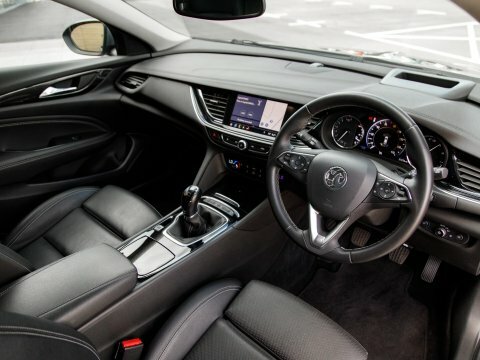 Vauxhall Insignia Saloon Grey #4