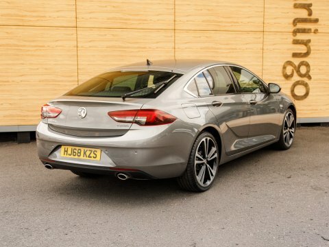 Vauxhall Insignia Saloon Grey #2