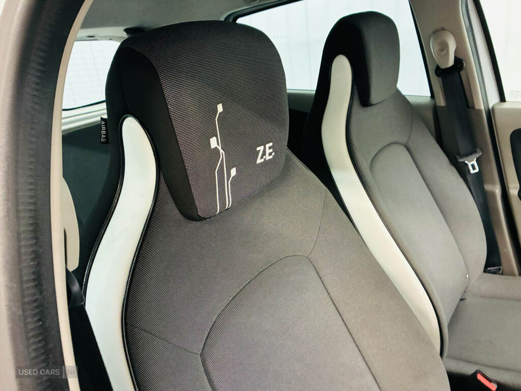 Renault Zoe 65Kw Dynamique Nav 22Kwh White #2