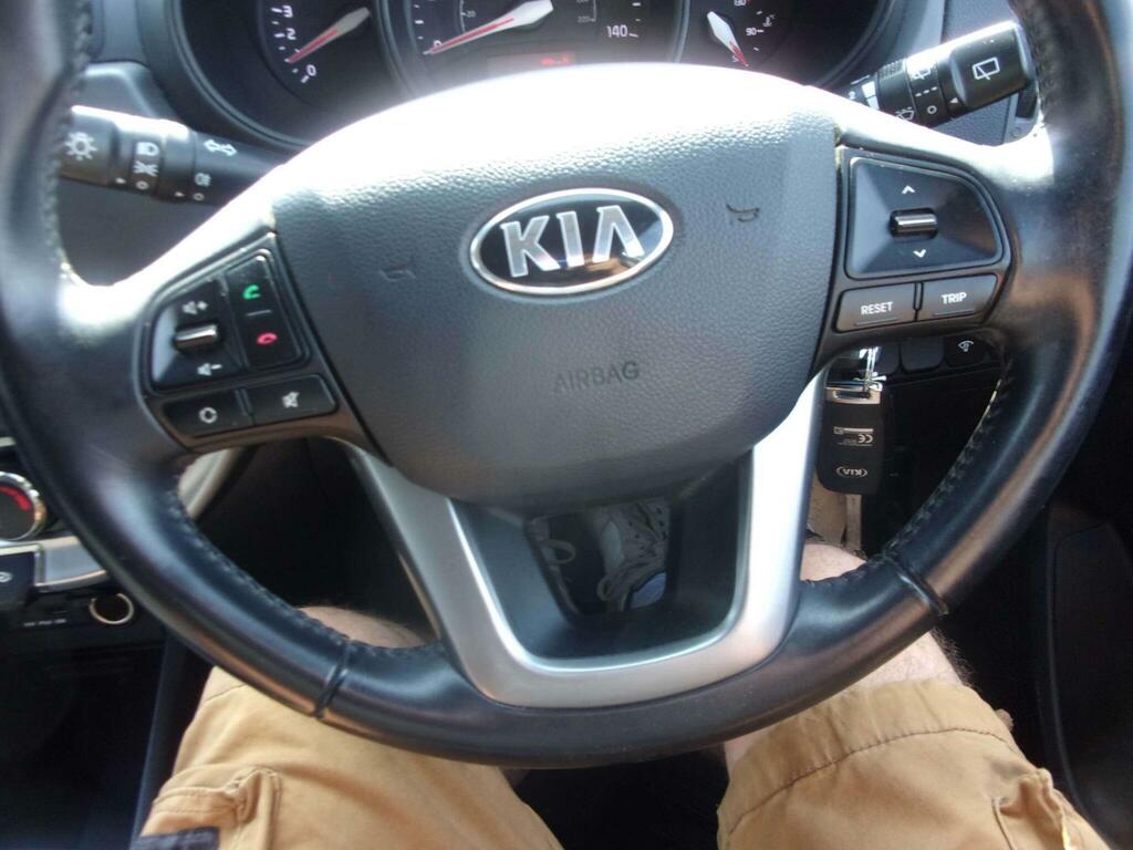 Kia RIO 1.25 Vr7 Hatchback Euro 5 84 Bh Red #19