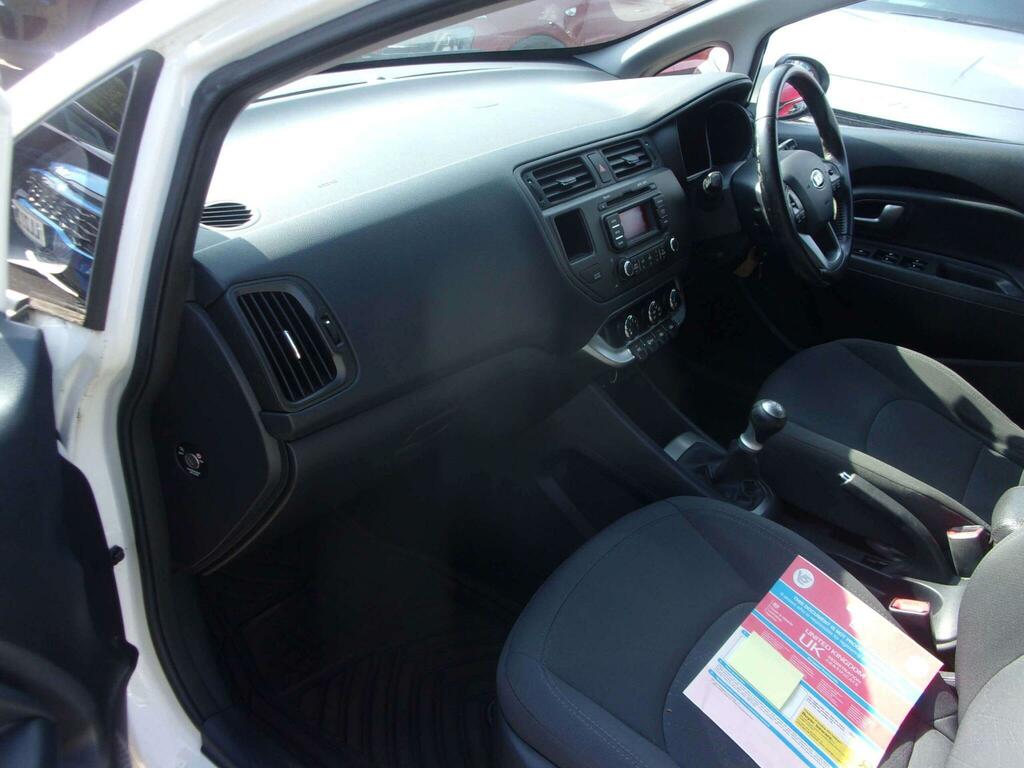 Kia RIO 1.25 Vr7 Hatchback Euro 5 84 Bh Red #9