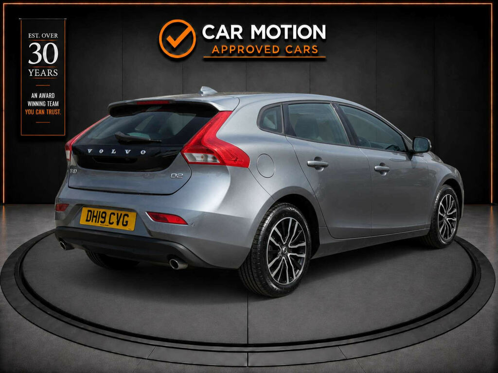 Volvo V40 2.0 V40 Momentum Edition D2 DH19CVG Grey #4