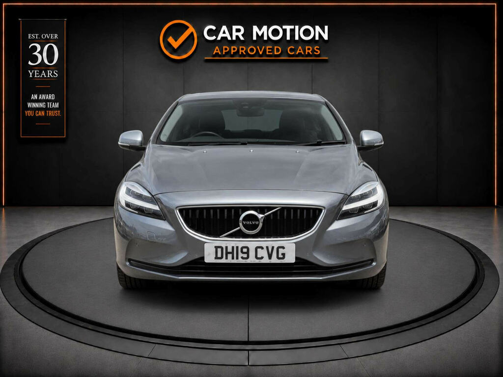 Volvo V40 2.0 V40 Momentum Edition D2 DH19CVG Grey #2