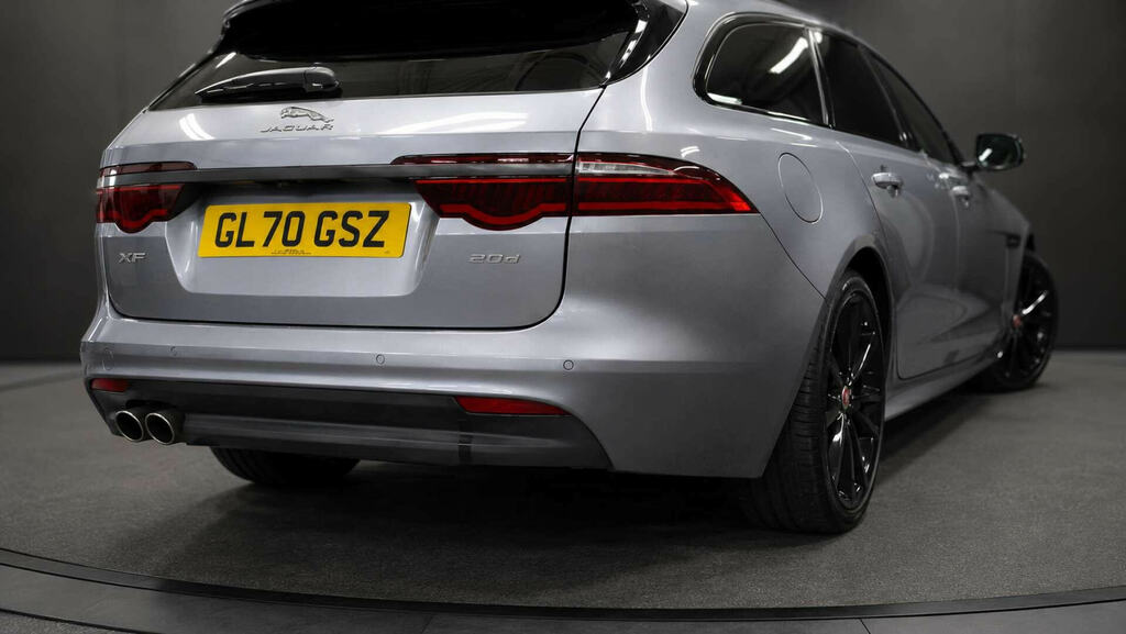 Jaguar XF Xf R-sport D Awd White #16