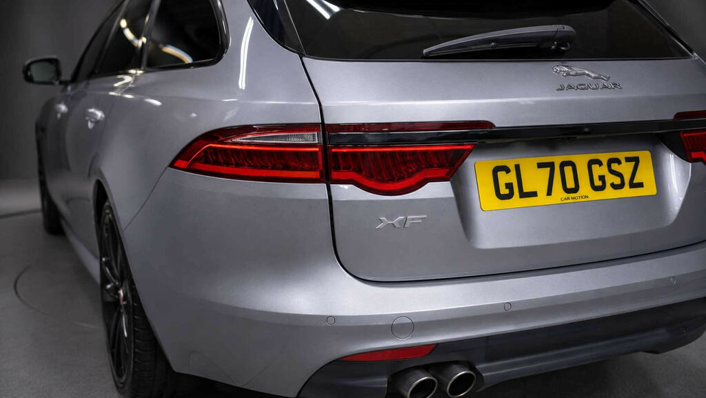 Jaguar XF Xf R-sport D Awd White #17