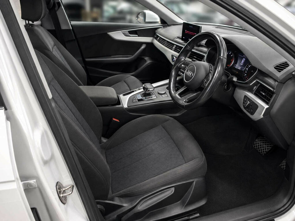 Audi A4 1.4T Fsi Sport S Tronic Leather Estate Black #18