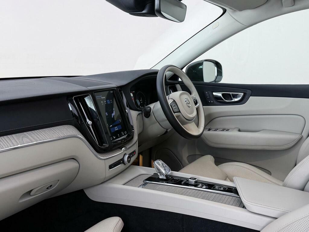 Volvo XC60 2.0H T8 Twin Engine 11.6Kwh Inscription Pro A Grey #4