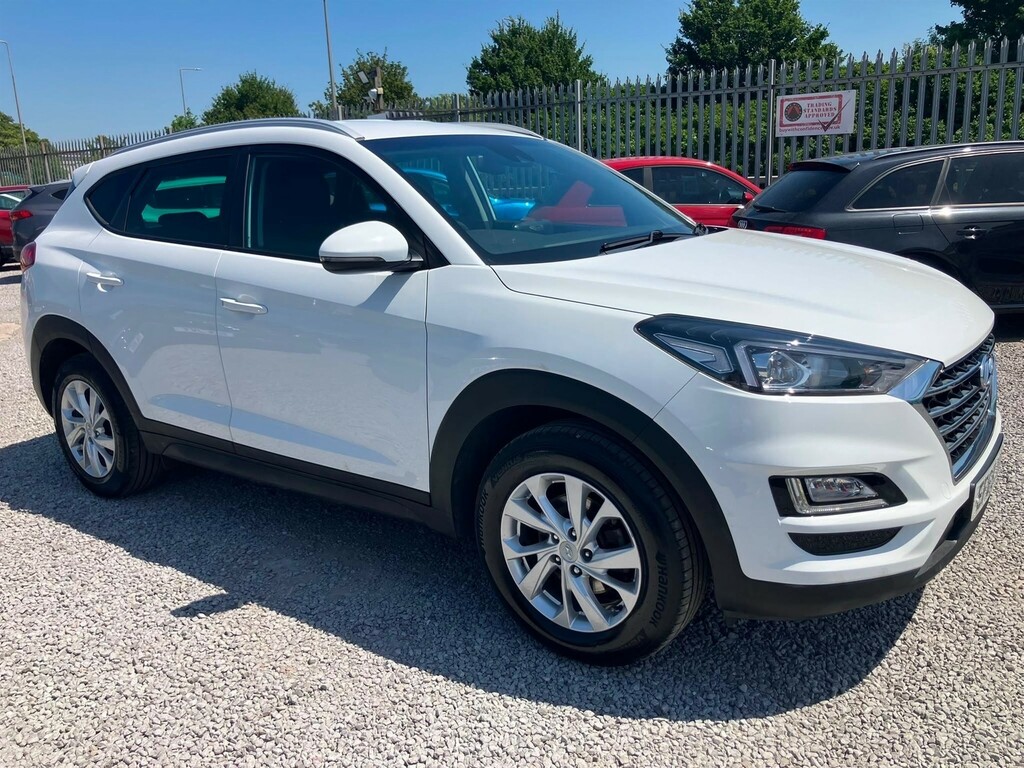 Hyundai Tucson 1.6 Gdi Se Nav Euro 6 Ss EF69XRR White #5